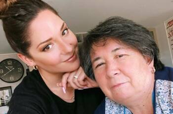 "Te lo mereces todo en el mundo y más": Kel Calderón celebró el cumpleaños de su madrina, Nancy Huenupe