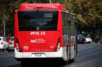 Delincuente murió tras ser atropellado por micro a la que se subió a robar