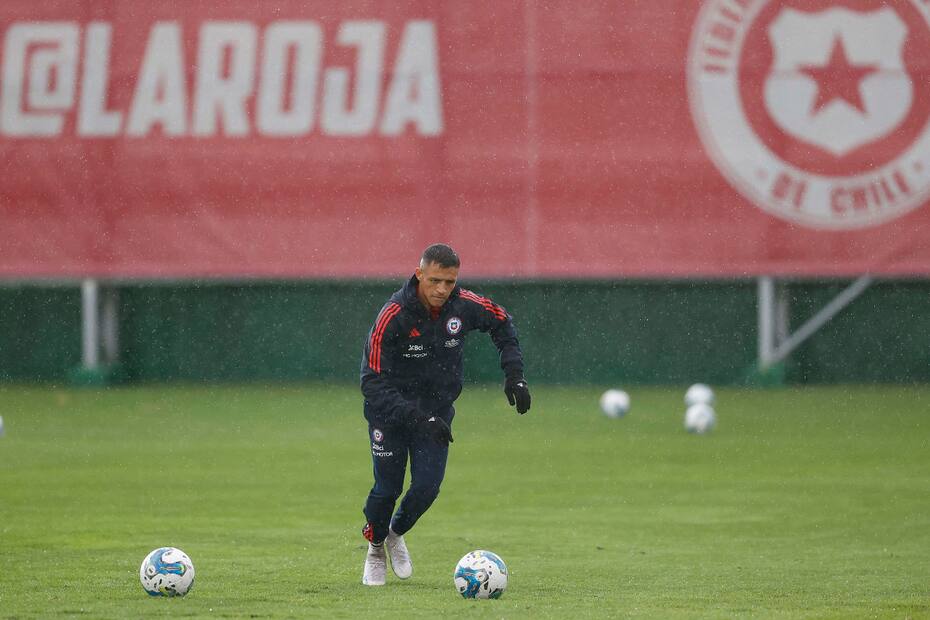 Alexis en Juan Pinto Durán (Foto: Carlos Parra - Comunicaciones FFCh)