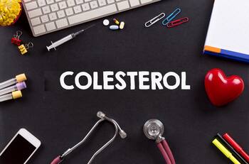 Estas son 4 recomendaciones que puedes seguir para reducir el colesterol, según Harvard