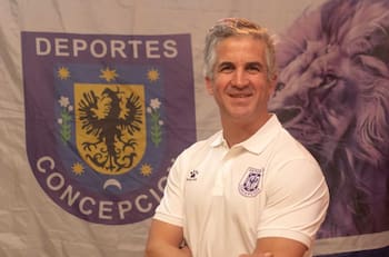 “El apellido pesa”: Diego Livingstone, artífice de los ascensos Deportes Concepción, sobre el legado de Sapito
