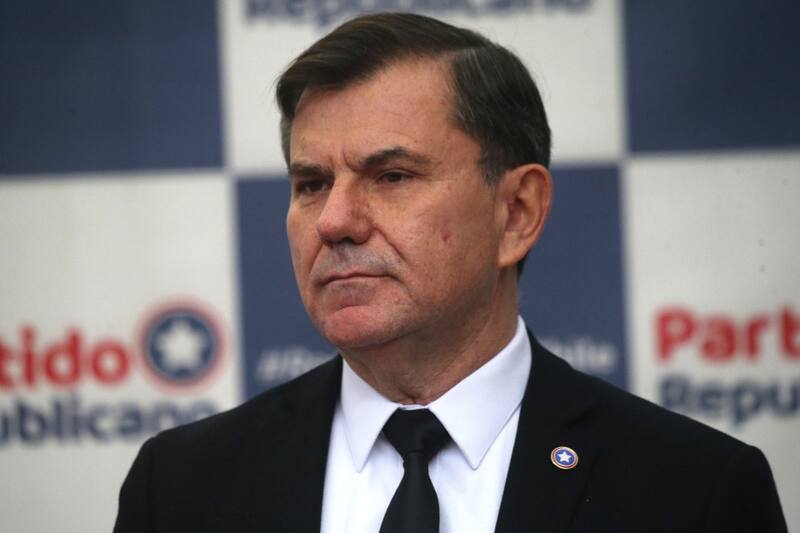 El ex general de Carabineros fue presentado como candidato a alcalde por Maipú este miércoles.