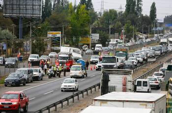 VIDEO | Accidente en la Ruta 5 Sur: Choque de bus y camión deja a un herido de gravedad