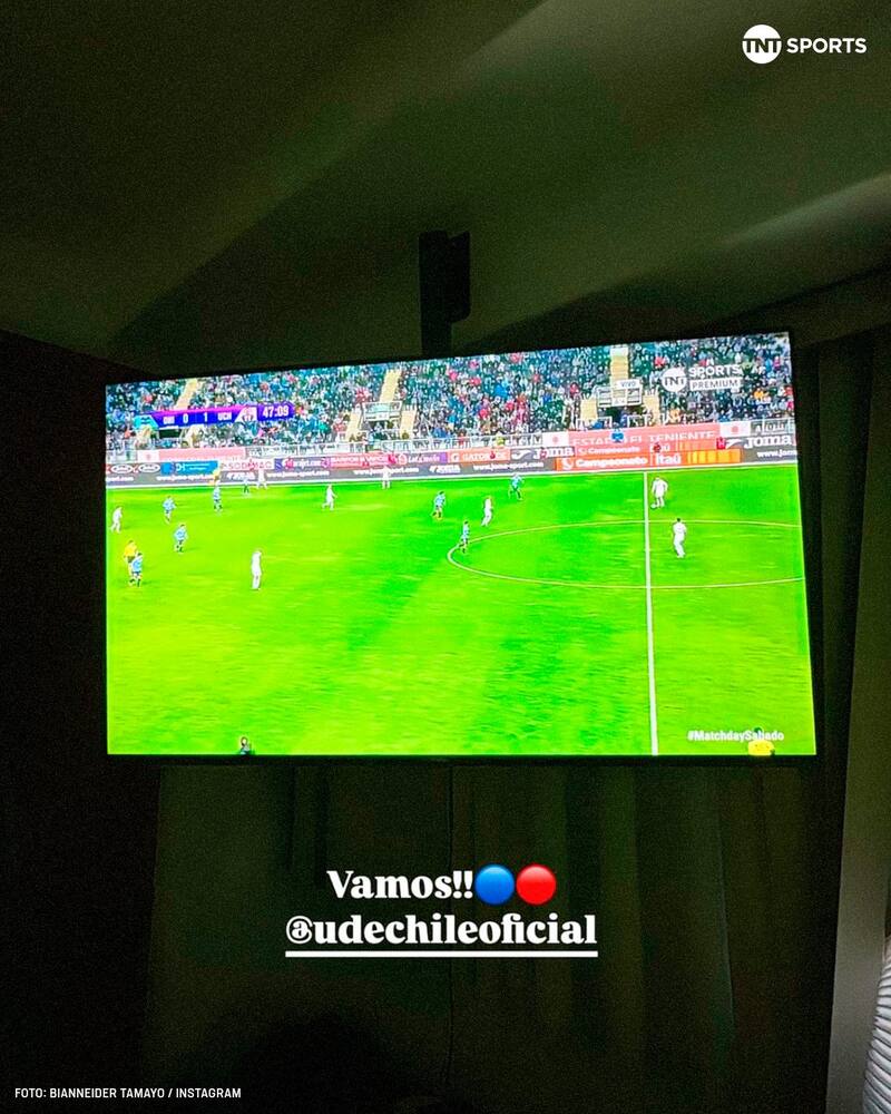 Bianneider Tamayo vio y celebró la goleada de la U sobre O'Higgins.