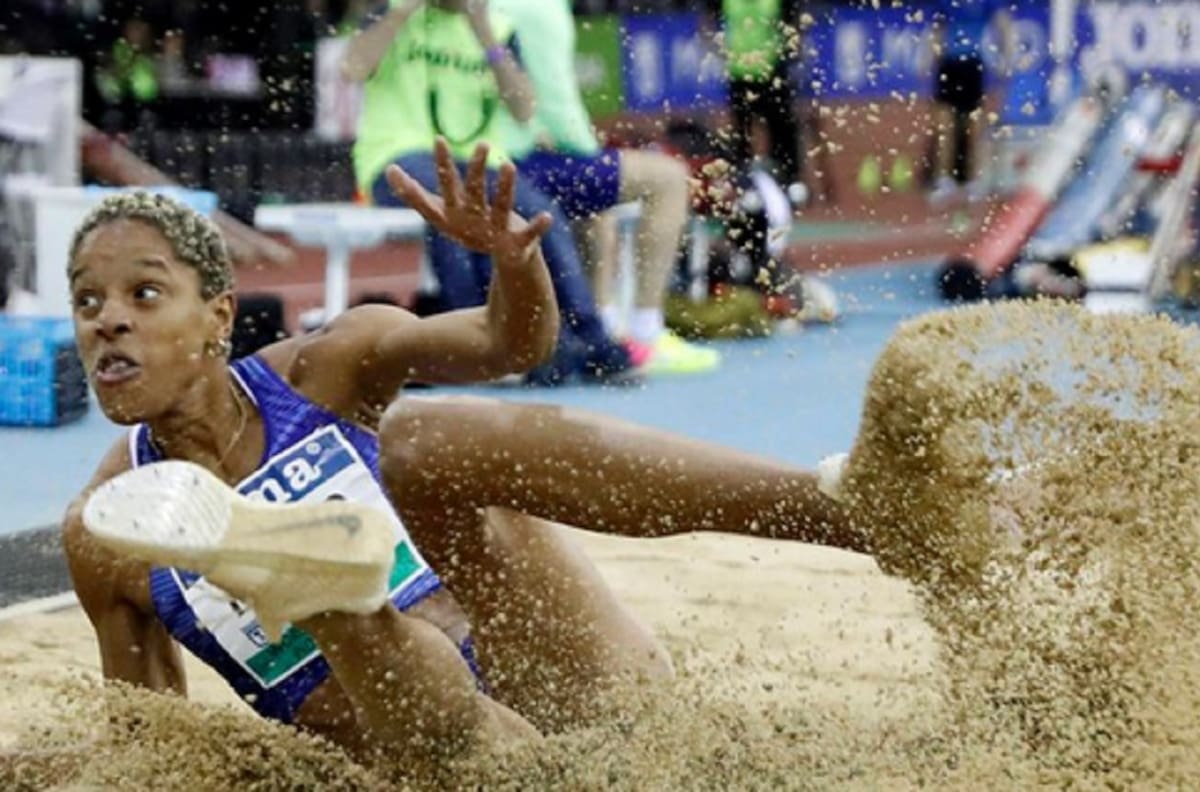 ¡El relator enloqueció! Atleta venezolana logró récord mundial en el salto triple