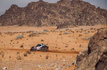 Rally Dakar 2022: "Chaleco" López aumenta su ventaja como líder en prototipos ligeros