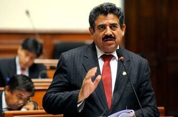 Manuel Merino asumió como nuevo presidente de Perú