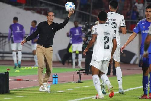 Universidad de Chile ya eligió al DT para reemplazar a Gustavo Álvarez. Foto: Aton.