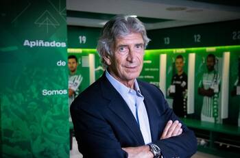 Portero del Liverpool llenó de elogios a Manuel Pellegrini por su trabajo en el Betis