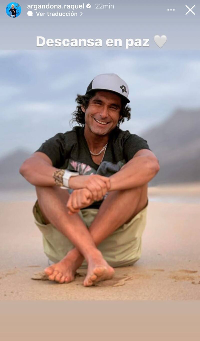 Raquel Argandoña viajó en reiteradas ocasiones con Claudio Iturra, de hecho, uno de sus últimos recorridos en Europa lo realizó con él.