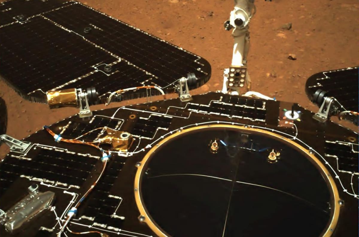 Primer róver chino en Marte ya comenzó su exploración