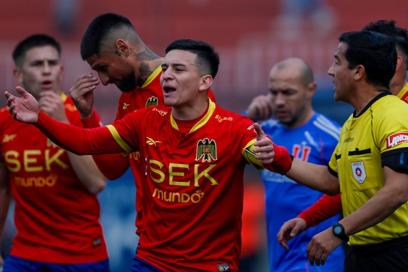 Estalló por el polémico gol anulado a Unión Española ante la U. Foto: Aton.