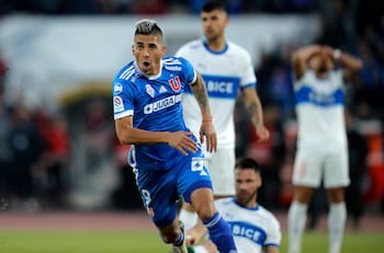 “Todos amigos”: Leandro Fernández sorprendió con esta foto junto a un jugador de la UC