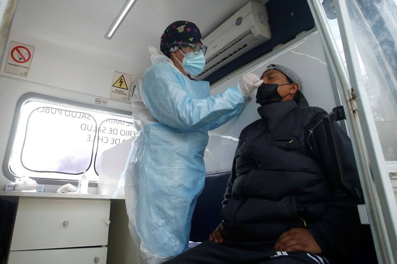 Estas son las últimas cifras del coronavirus en Chile. Créditos: ATON