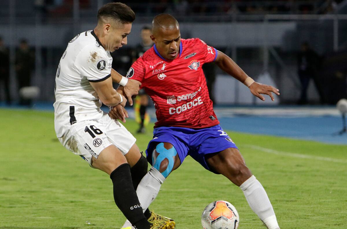 Con su mejor gente: Así formará Colo Colo en vital duelo copero ante Wilstermann