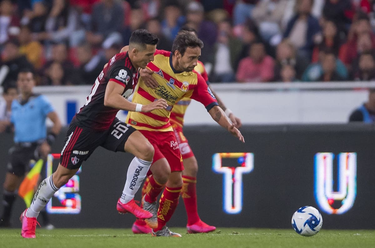 Jorge Valdivia nuevamente se ganó a los hinchas del Morelia con este tremendo pase gol