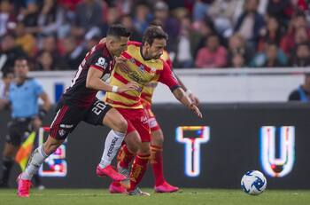 Jorge Valdivia nuevamente se ganó a los hinchas del Morelia con este tremendo pase gol