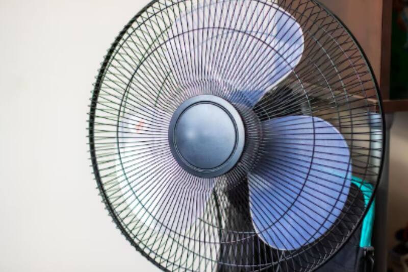 Solo se necesita un ingrediente para poder remover la grasa acumulada en las aspas del ventilador.
Créditos: Freepik.