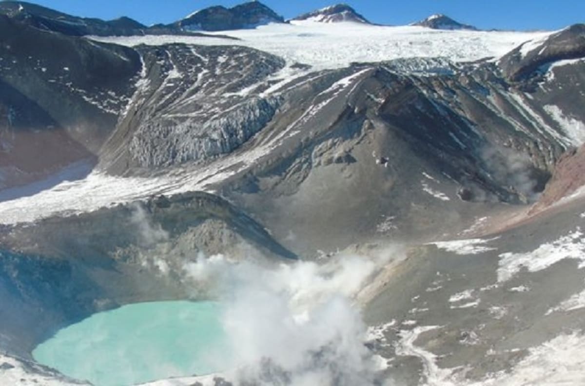 ¿Por qué se decretó alerta por actividad sísmica del volcán Tupangatito en la RM?