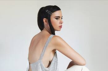 Javiera Mena estrena su EP “I. Entusiasmo”, trabajo cargado al Eros y su lado más Pride