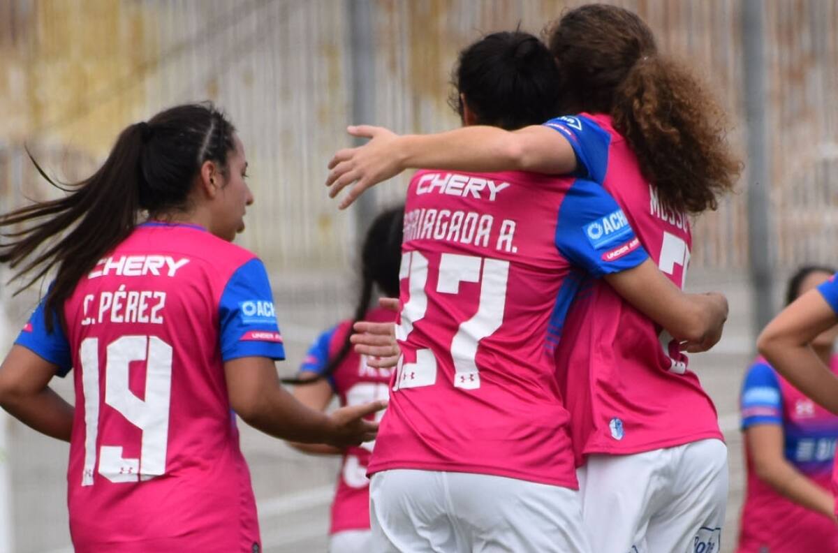 La UC Femenina se sacó la goleada ante la U derrotando a Antofagasta en el norte