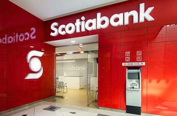 Por cobros indebidos: Scotiabank deberá pagar $1.000 millones entre más de 60 mil clientes tras acuerdo con Sernac