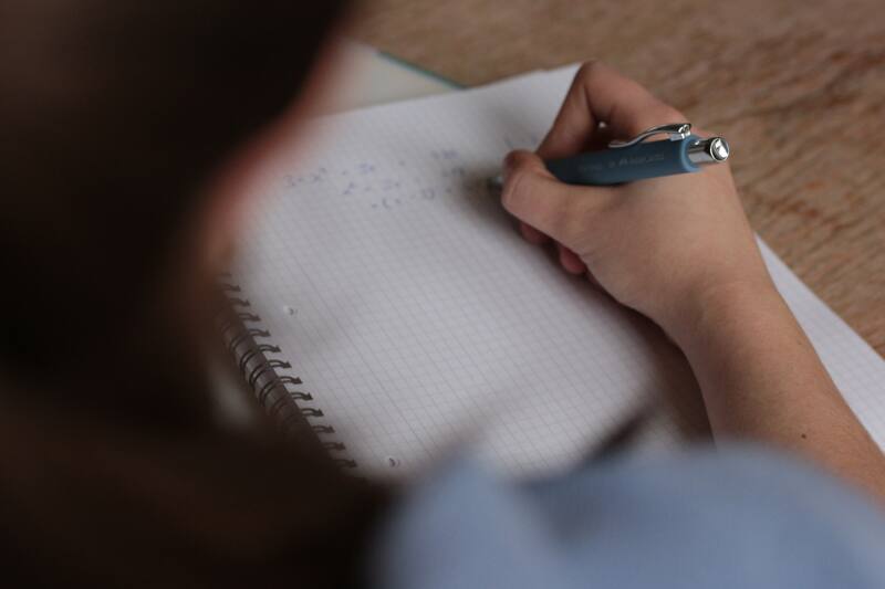 Revisa los requisitos.