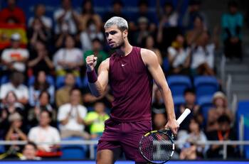 Está intratable: Carlos Alcaraz ganó su séptimo título seguido en el ATP de Tokio