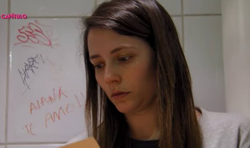 encontrará información valiosa que Alana le entregó a Lola. Créditos: Captura Mega