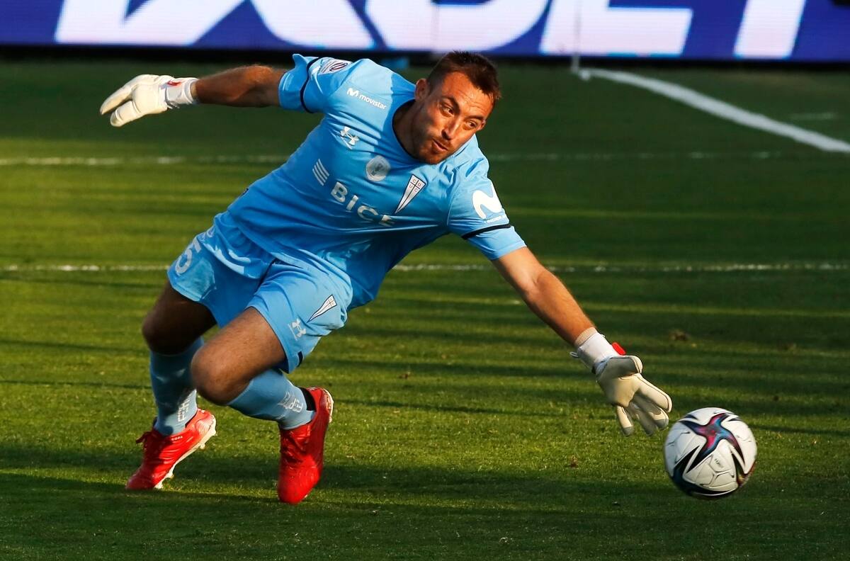 VIDEO | La espectacular atajada de Sebastián Pérez que fue destacada por la Copa Libertadores
