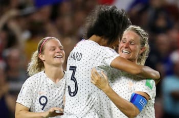Francia se impuso a Brasil en tiempo extra y clasificó a cuartos en Mundial femenino