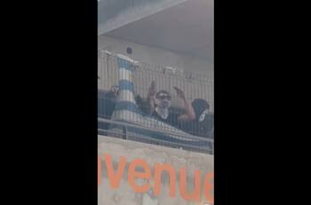 VIDEO | Hinchas del Frankfurt hicieron el saludo Nazi antes de enfrentar al Olympique de Marsella de Alexis Sánchez