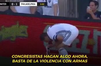 Alejandro Bedoya mandó un duro mensaje en pleno partido por los tiroteos en USA