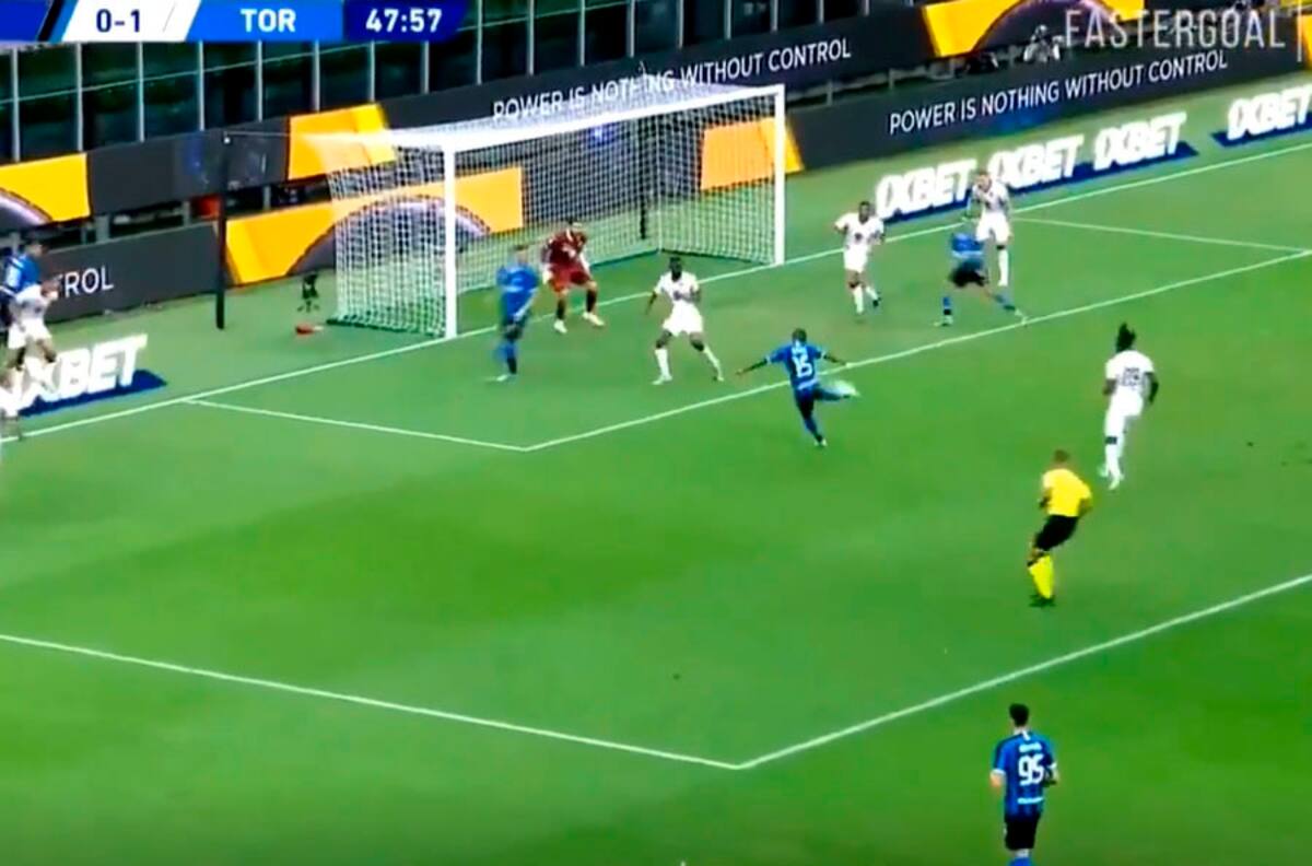 Inter de Milán llegó al empate con gol de Ashley Young