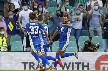 Gran triunfo del Real Betis de Claudio Bravo y Manuel Pellegrini en su debut en la Europa League