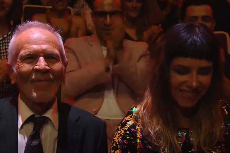 El actor recibió una ovación de pie en los Premios Caleuche.