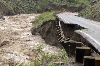 VIDEO | Inundaciones en Yellowstone arrastraron carreteras y puentes del Parque Nacional