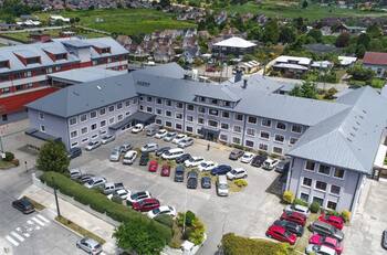 Venden importante clínica en Puerto Varas por deudas de $12.000 millones