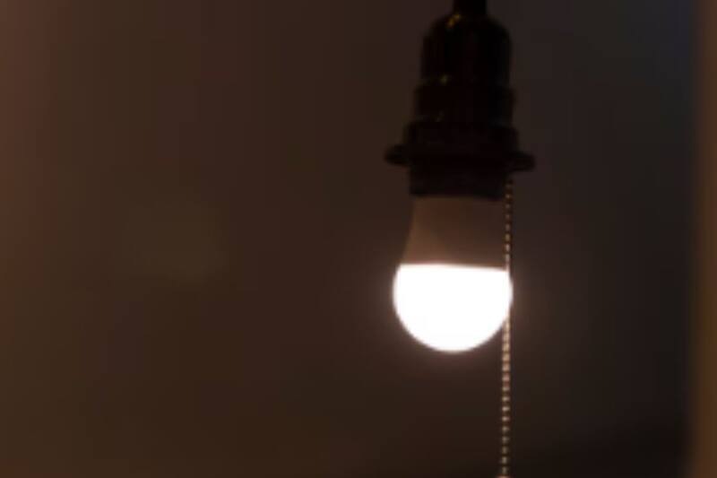 La medida se debe a trabajos de mejoramiento y modernización del servicio, que obligarán a interrumpir el suministro por varias horas. Créditos: Freepik.