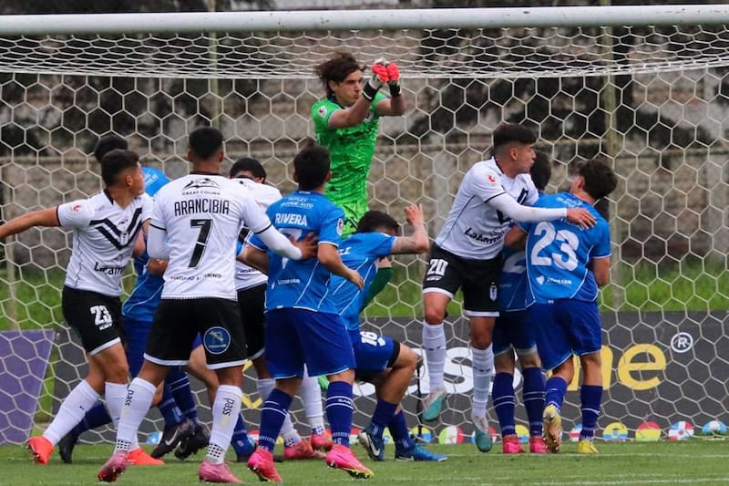 Hoy pelea el descenso con Santiago Morning, afectado por una dura sanción. Foto: @deportessantacruz