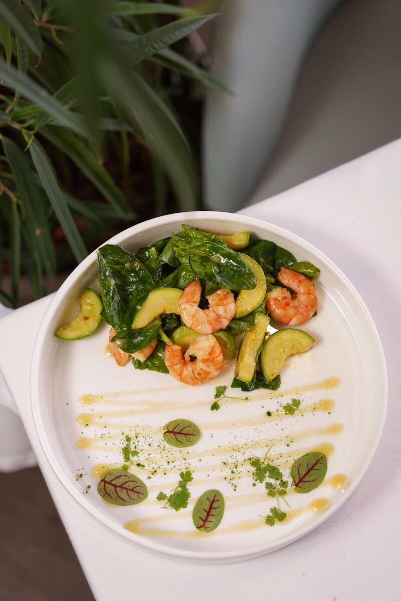 Contienen polifenoles que ayudan a combatir la inflamación, favoreciendo la salud cardiovascular.