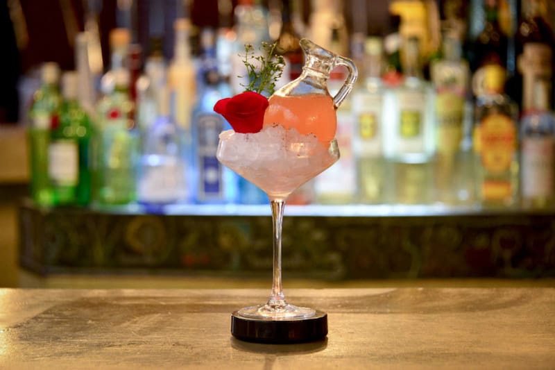 Este bar está dentro de los mejores 100 del mundo. Créditos: @sietenegronis.