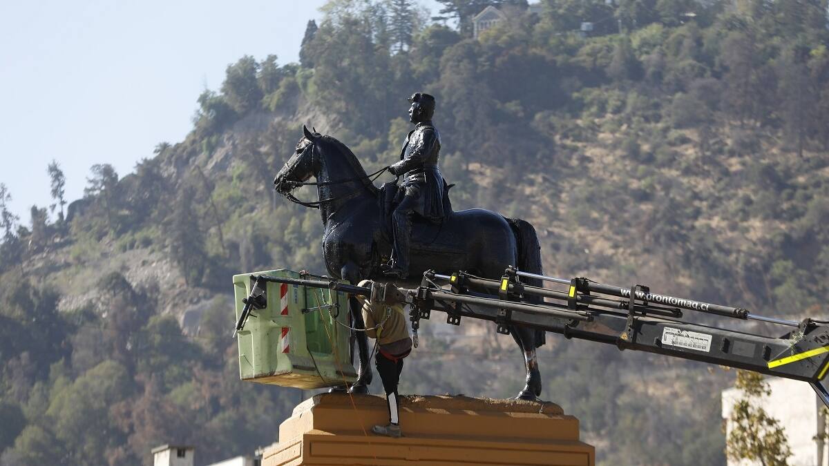 Estatua de Baquedano será removida de Plaza Italia para su restauración: trabajos durarían un año