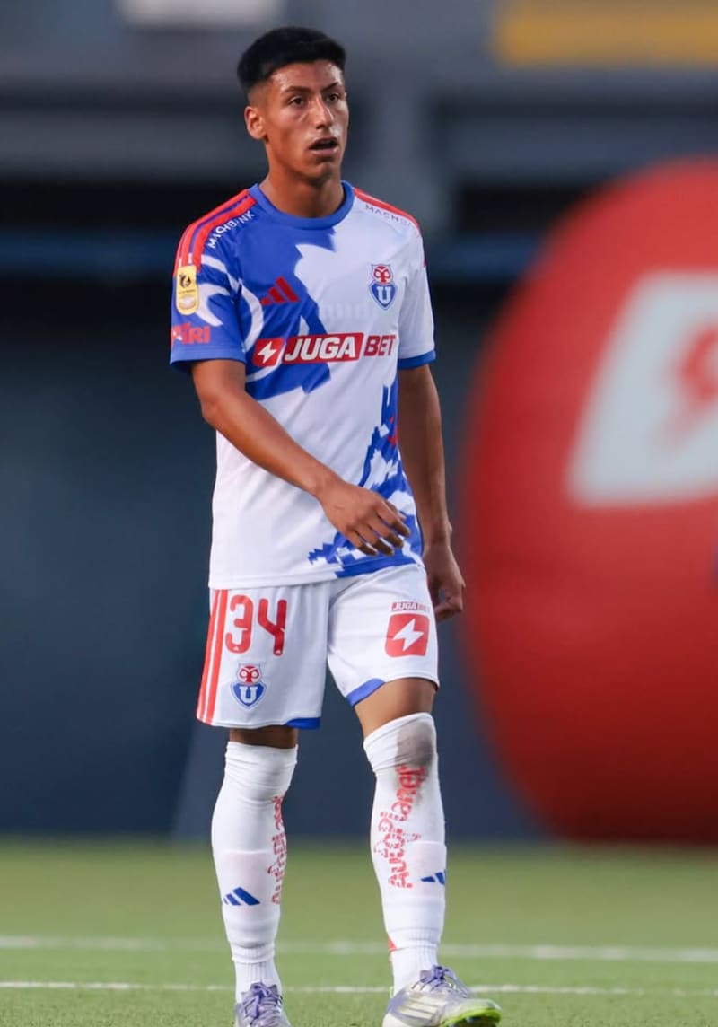 Debutó con la camiseta de Universidad de Chile. Foto: @udechile.