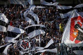 Hincha de Colo Colo sorprende al colocar una frase del himno en una prueba