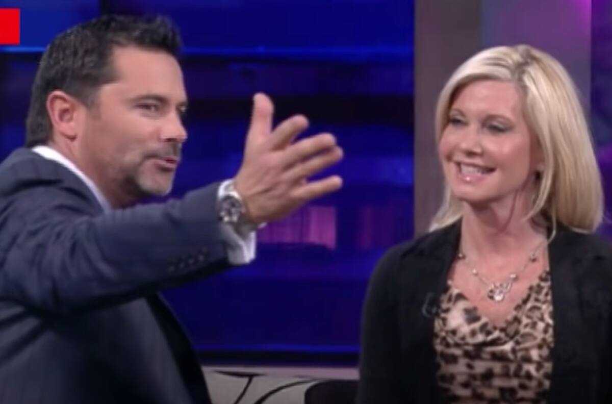 La única en Chile: Así fue la recordada entrevista que Felipe Camiroaga le hizo a Olivia Newton-John