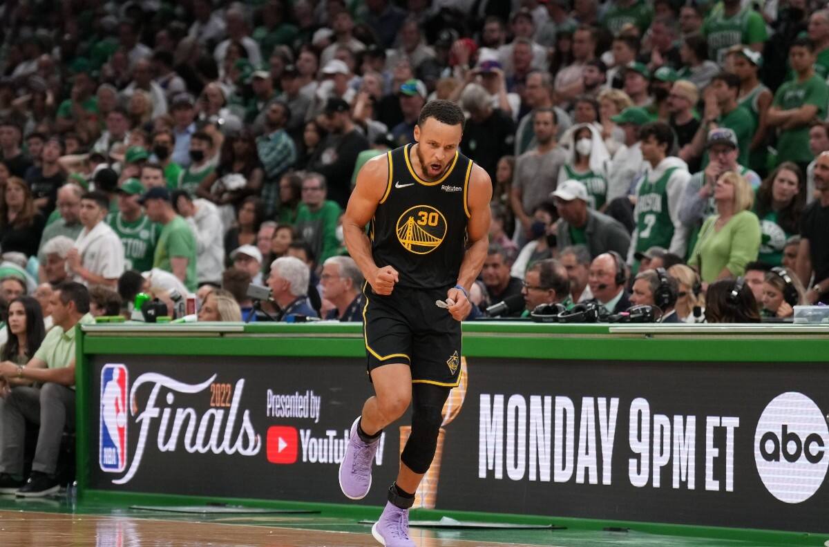 VIDEO | Stephen Curry se luce fuera de la NBA y anotó un "triple" jugando golf