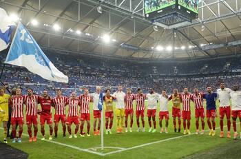 "Un equipo de obreros": Unión Berlín, el increíble líder de la Bundesliga que sorprende a Europa