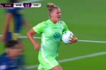 Llegó el descuento: Wolfsburgo se ilusiona con este gol de Alexandra Popp