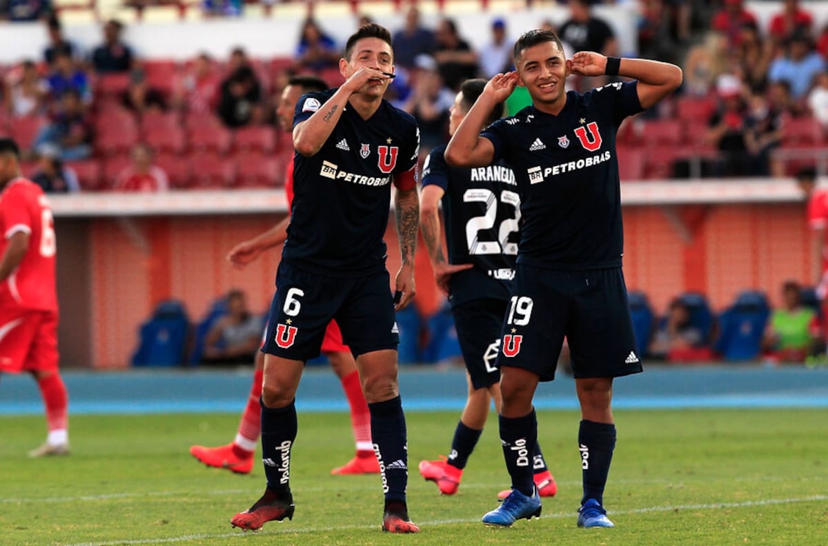 En la U aceptan idea de jugar en un par de estadios por región